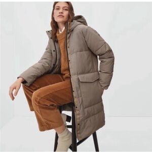 Everlane Women's Puffer Jacket in Taupe